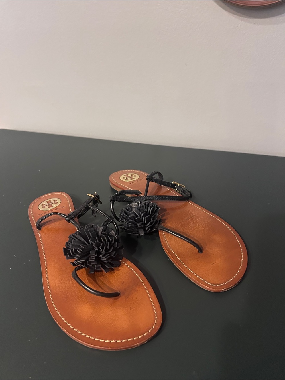 Tory Burch Cherilyn Leather Pom Pom Sandals Black Brown Size 9.5